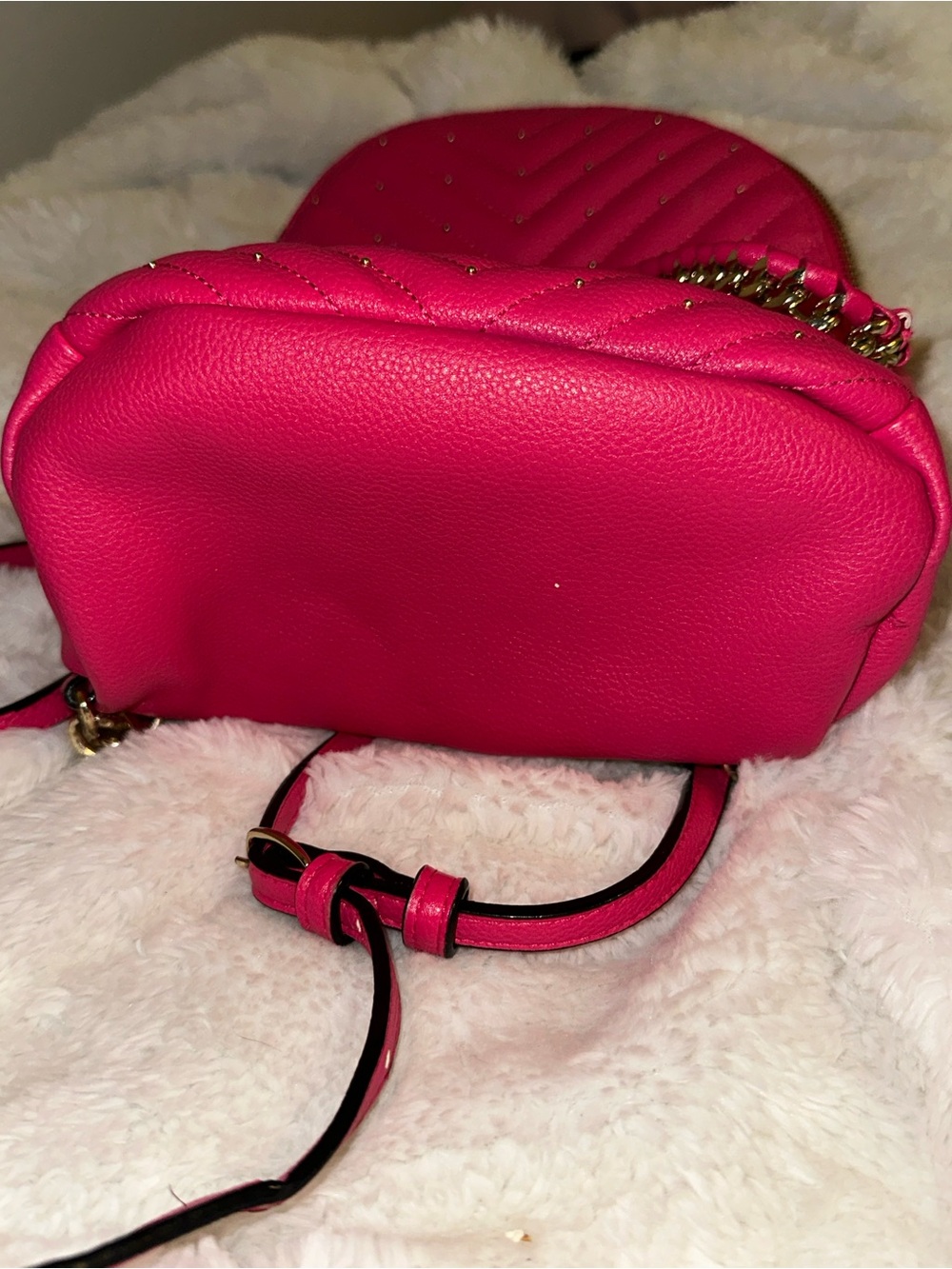 Women’s Victoria's Secret Gem Hot Pink Quilted Mini Essential Stylish Backpack - Picture 8 of 9